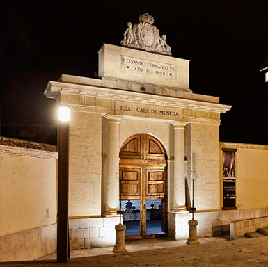 Entrada principal a la Real Casa de la Moneda Segovia