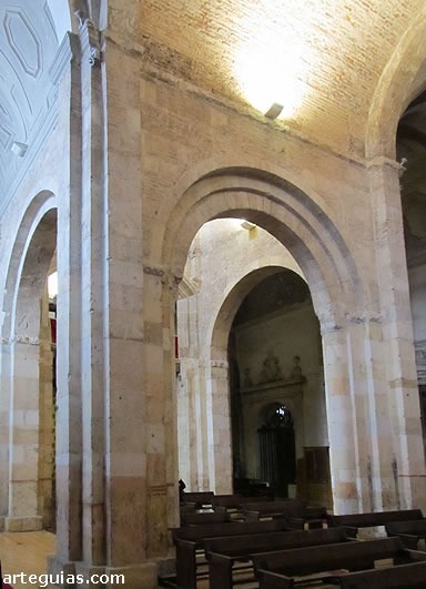 Interior de la Iglesia de San Martín de Segovia